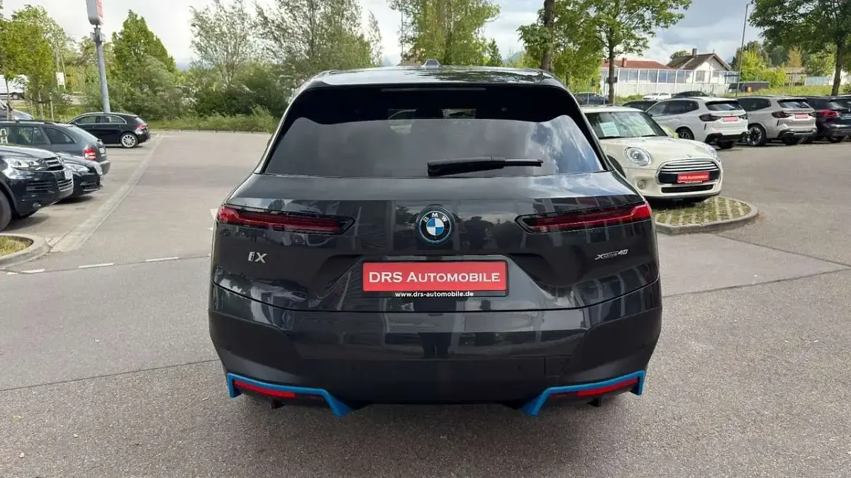 Gebraucht BMW iX 239 kW (326 PS) 2021 Sophistograu SUV