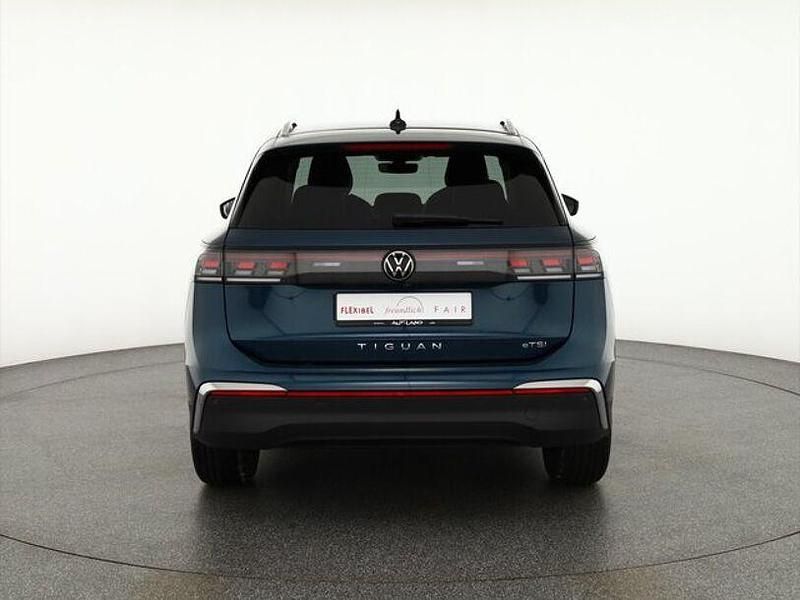 Gebraucht VW Tiguan 150 PS (110 kW) 2025 Blau SUV