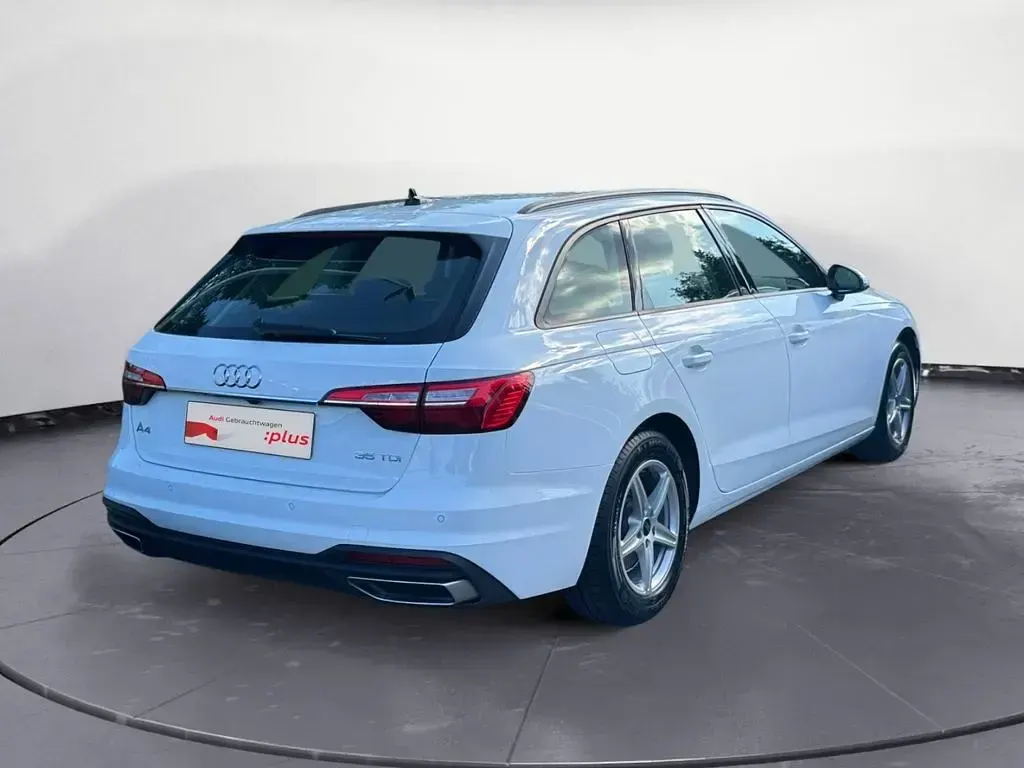 Gebraucht Audi A4 Sport 163 PS (119 kW) 2023 Ibisweiß Kombi