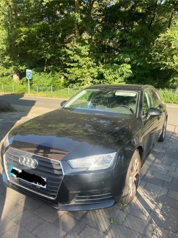Schwarz Gebraucht 2016 Audi A4 Ambiente Kombi | 14.500 € (Superpreis) - Bild 1/4