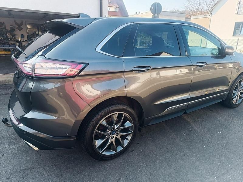 Gebraucht Ford Edge Vignale 210 PS (154 kW) 2017 Grau SUV