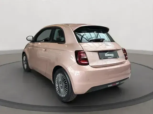 Neu Fiat 500 Icon 65 PS (47 kW) 2026 Andere Limousine