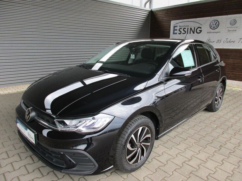 Gebraucht VW Polo IQ Drive 95 PS (69 kW) 2022 Schwarz Limousine
