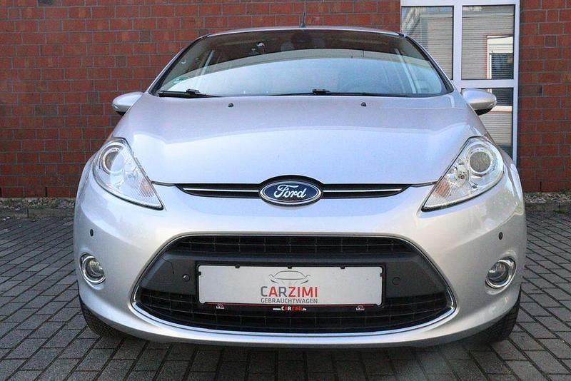 Brugt Ford Fiesta Titanium 97 HK (71 kW) 2012 Sølv Sedan