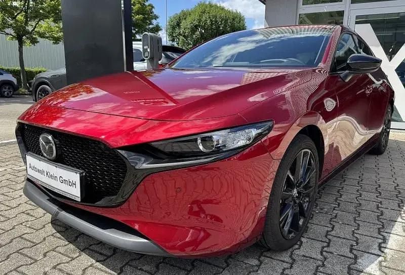 Soul red crystal Gebraucht 2023 Mazda 3 Homura-Line Limousine | 24.600 € (Fairer Preis) - Bild 1/4