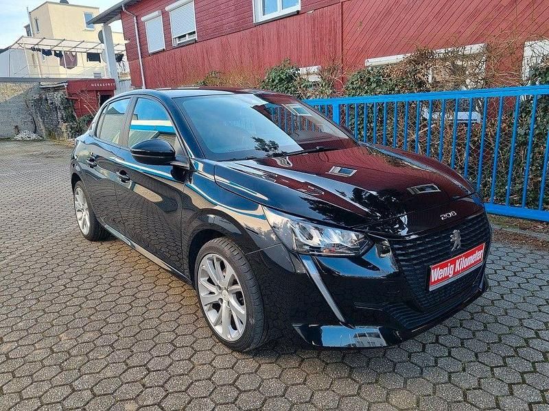 Schwarz Gebraucht 2021 Peugeot 208 Allure Kleinwagen | 16.195 € (Guter Preis) - Bild 1/4
