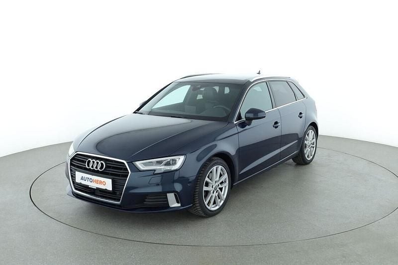 Blau Gebraucht 2017 Audi A3 Sport Limousine | 17.900 € (Fairer Preis) - Bild 1/3