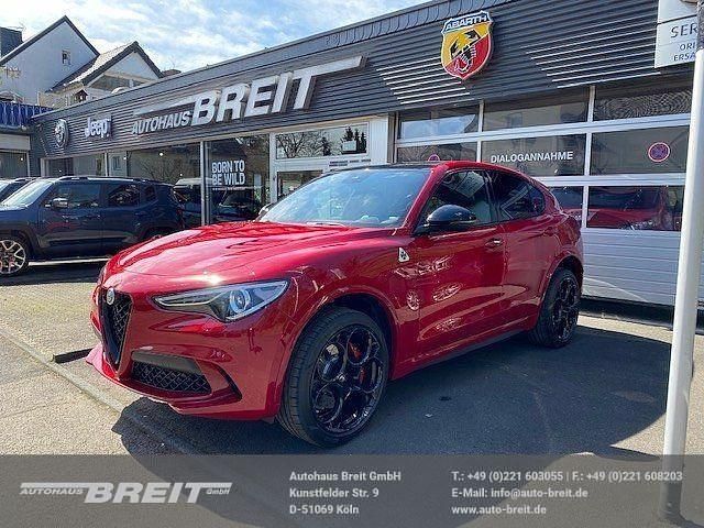 Rosso alfa uni Gebraucht 2023 Alfa Romeo Stelvio Quadrifoglio SUV | 75.990 € - Bild 1/4