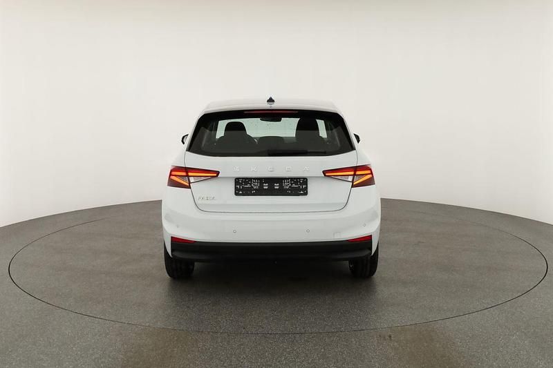 Neu Skoda Fabia Selection 95 PS (69 kW) 2025 Moon white metallic