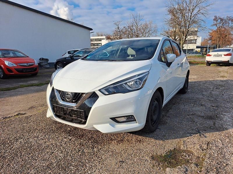 Weiß Gebraucht 2017 Nissan Micra N-Connecta Kleinwagen | 12.990 € (Etwas zu teuer) - Bild 1/4
