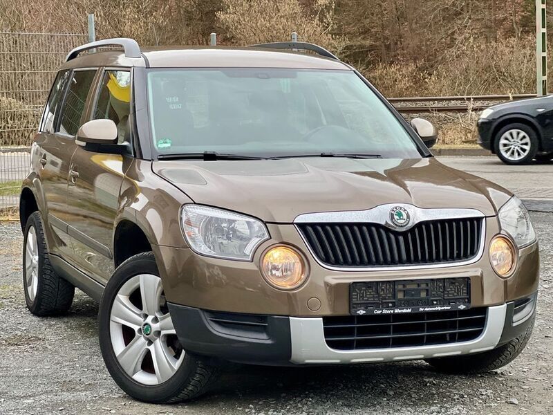 Braun Gebraucht 2011 Skoda Yeti Family SUV | 6.990 € (Fairer Preis) - Bild 1/4