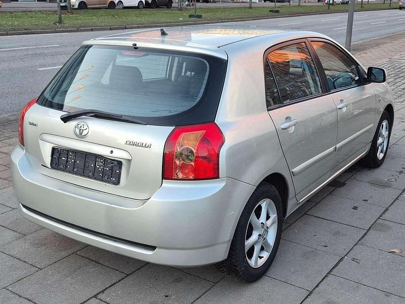 Gebraucht Toyota Corolla Sol 110 PS (80 kW) 2004 Silver metallic Kleinwagen