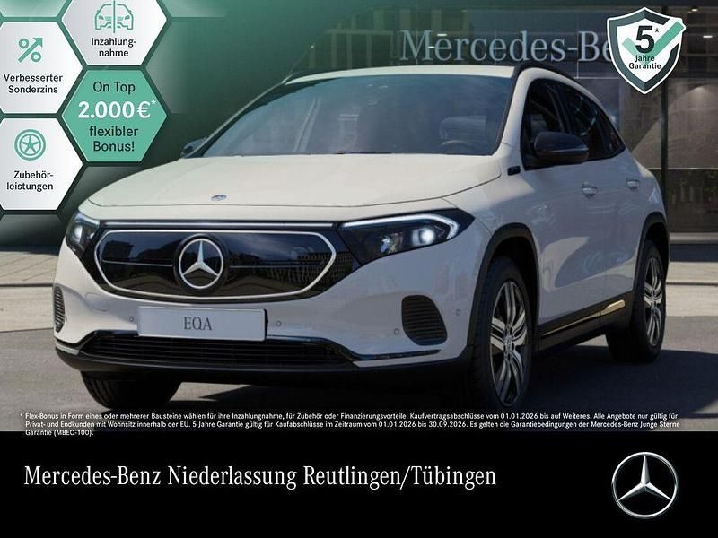 Weiß Gebraucht 2022 Mercedes EQA250 Advanced Plus SUV | 27.490 € (Guter Preis) - Bild 1/3