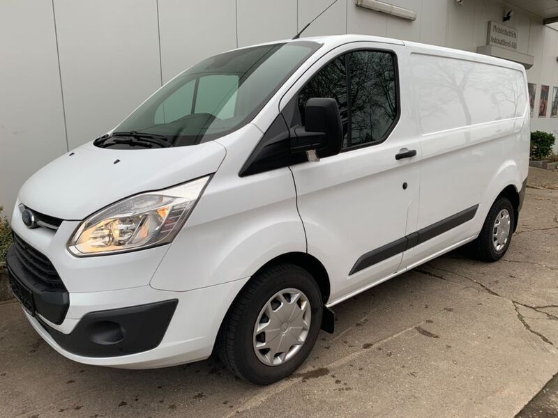 Gebraucht Ford Transit Custom Trend 131 PS (96 kW) 2018 Weiß Van / Kleinbus