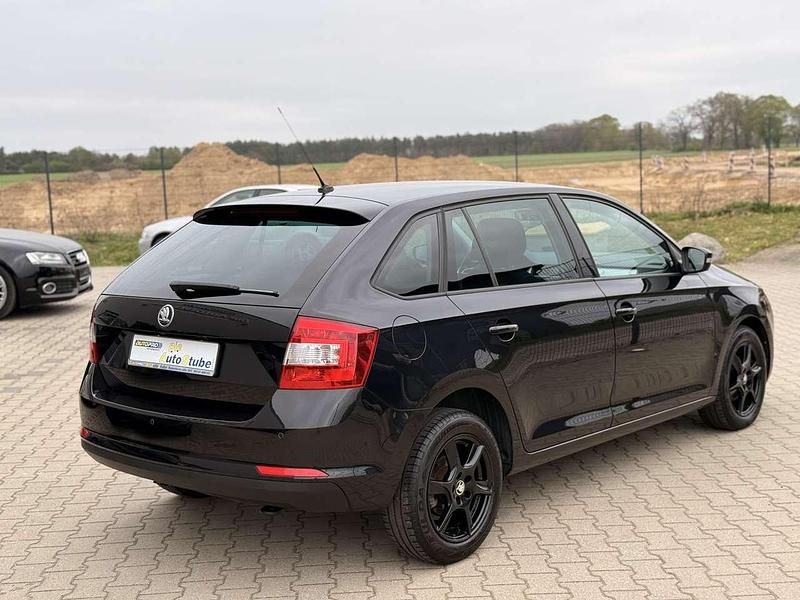 Gebraucht Skoda Rapid Ambition 90 PS (66 kW) 2016 Schwarzmagic perleffekt Kleinwagen