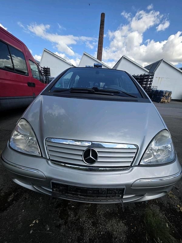 Silber Gebraucht 2004 Mercedes A170 Kleinwagen | 799 € (Fairer Preis) - Bild 1/4