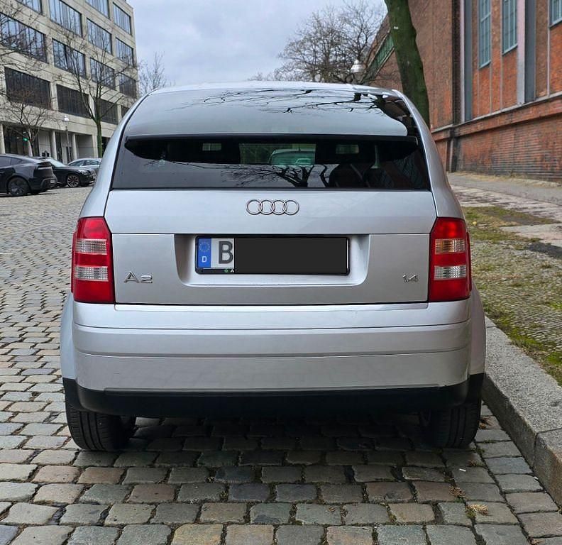 Gebraucht Audi A2 75 PS (55 kW) 2004 Silber Kleinwagen