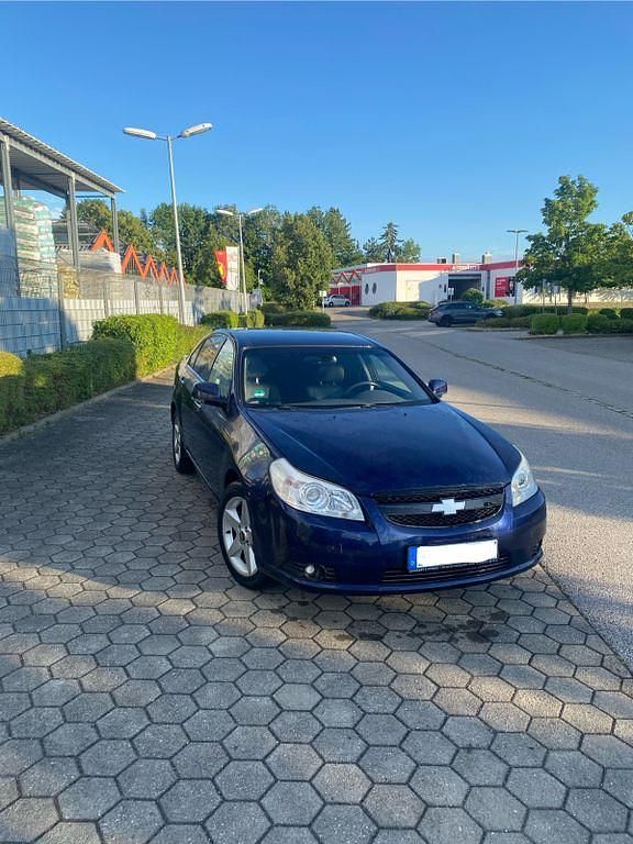 Blau Gebraucht 2008 Chevrolet Epica LT Limousine | 1.199 € (Superpreis) - Bild 1/4