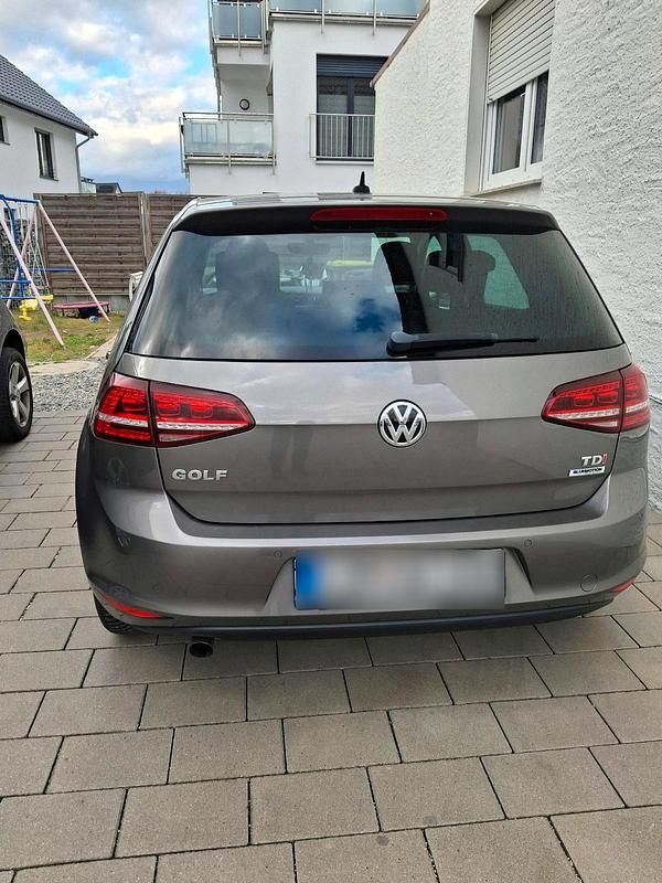 Gebraucht VW Golf VII 116 PS (85 kW) 2016 Grau Limousine