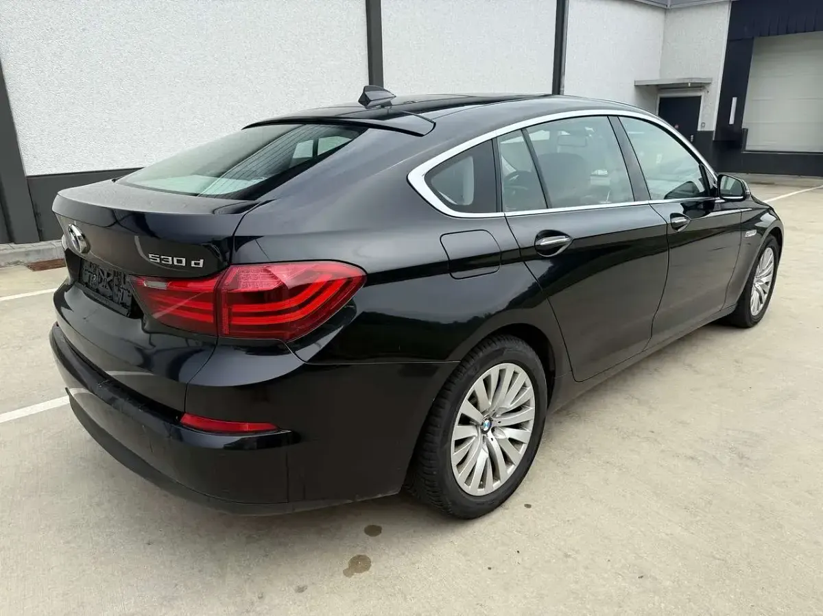 Gebraucht BMW 530 258 PS (189 kW) 2014 Schwarz Limousine