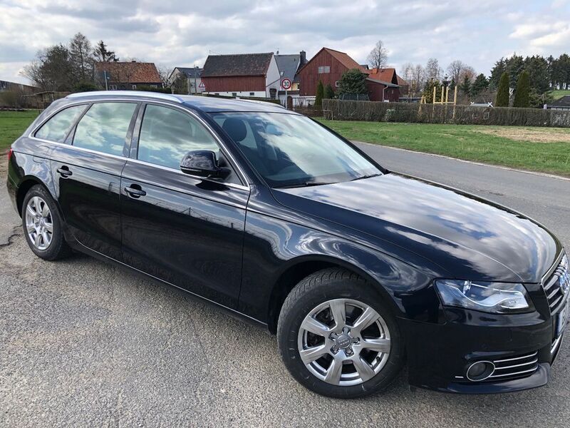 Schwarz Gebraucht 2009 Audi A4 Ambiente Kombi | 8.900 € (Fairer Preis) - Bild 1/4
