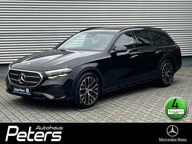 Obsidianschwarz lack Gebraucht 2023 Mercedes E450 Premium Kombi | 86.480 € - Bild 1/4