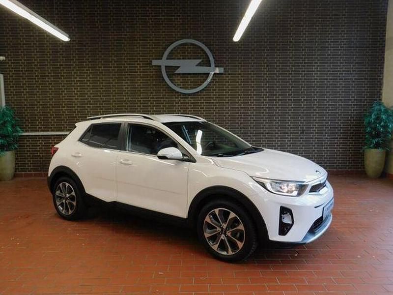 Weiß Gebraucht 2018 Kia Stonic Spirit SUV | 14.850 € (Fairer Preis) - Bild 1/4