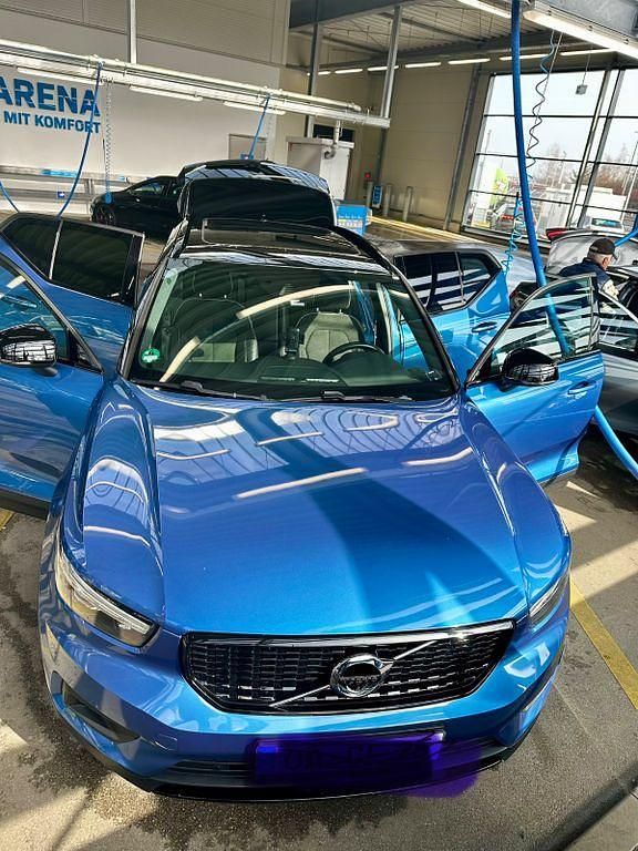 Gebraucht Volvo XC40 R-Design 190 PS (139 kW) 2018 Blau SUV
