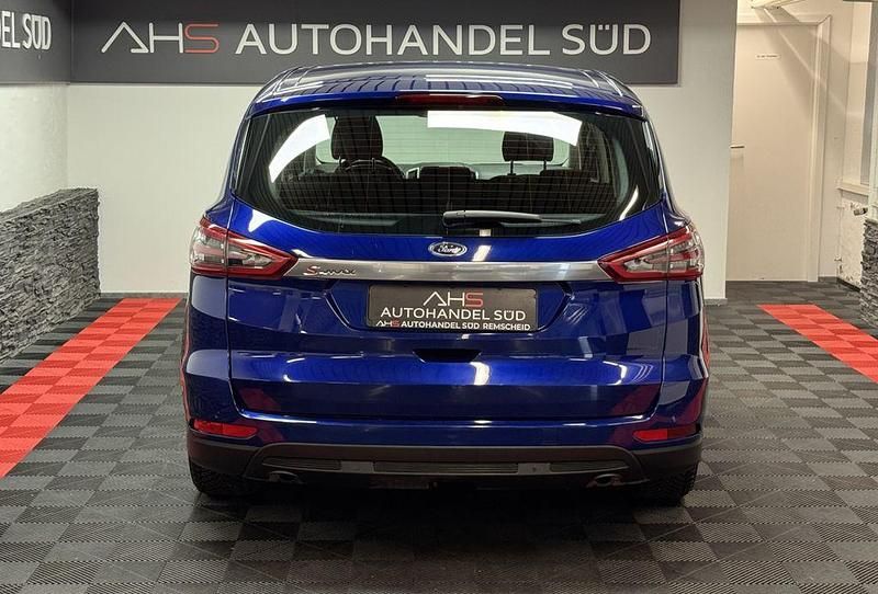 Gebraucht Ford S-MAX Titanium 150 PS (110 kW) 2016 Blau Van / Kleinbus