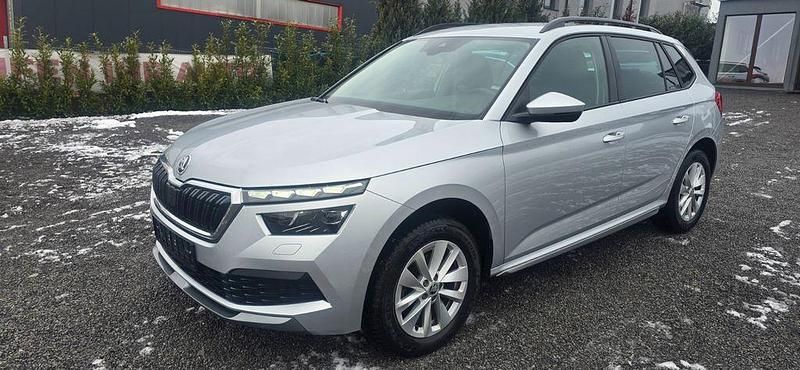 Silber Gebraucht 2024 Skoda Kamiq Style SUV | 19.390 € (Superpreis) - Bild 1/4