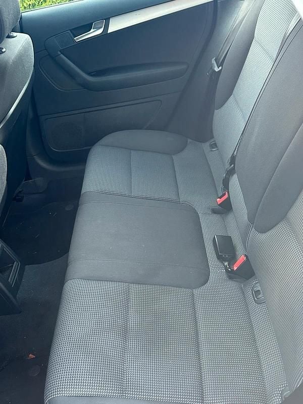 Gebraucht Audi A3 Sportback Comfort 140 PS (102 kW) 2010 Grau Kleinwagen