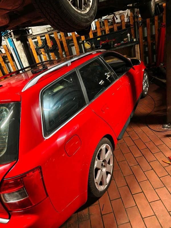 Gebraucht Audi S4 344 PS (253 kW) 2003 Rot Kombi