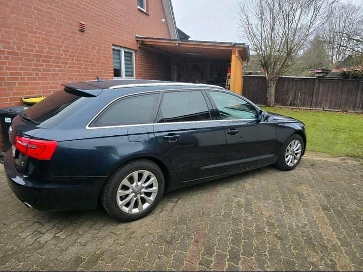 Gebraucht Audi A6 204 PS (150 kW) 2012 Blau Kombi
