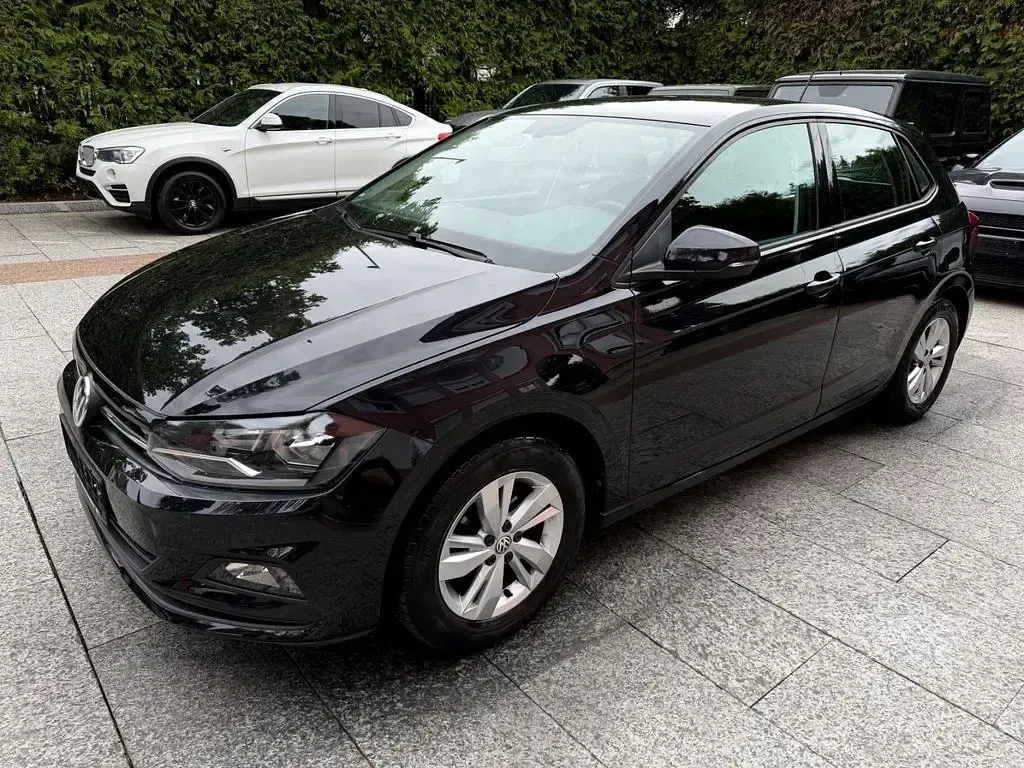 Gebraucht VW Polo Comfortline 75 PS (55 kW) 2018 Schwarz Kleinwagen