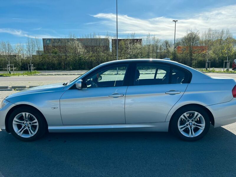 Gebraucht BMW 320 Comfort Edition 170 PS (125 kW) 2009 Silber Limousine