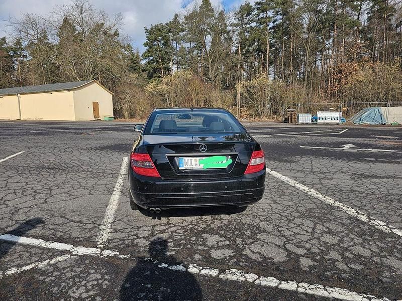 Gebraucht Mercedes C180 Classic 156 PS (114 kW) 2008 Schwarz Limousine