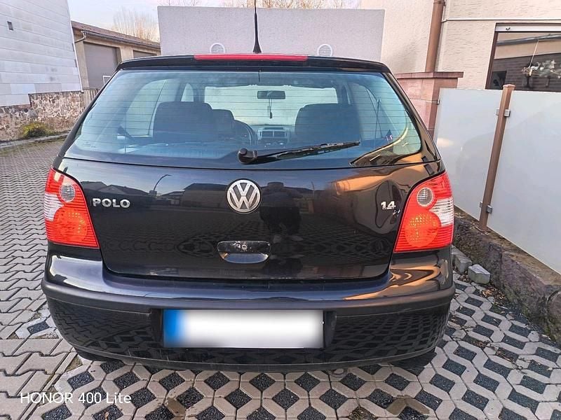 Gebraucht VW Polo 75 PS (55 kW) 2004 Schwarz Kleinwagen