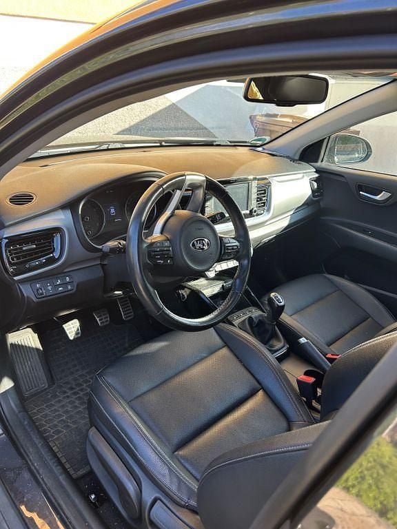 Gebraucht Kia Stonic Platinum Edition 120 PS (88 kW) 2018 Schwarz SUV