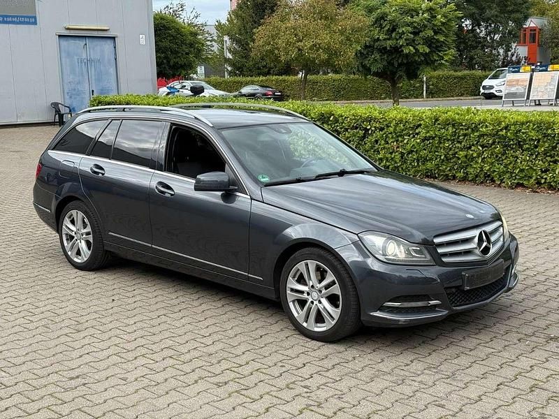 Grau Gebraucht 2013 Mercedes C250 Kombi | 9.990 € (Fairer Preis) - Bild 1/2