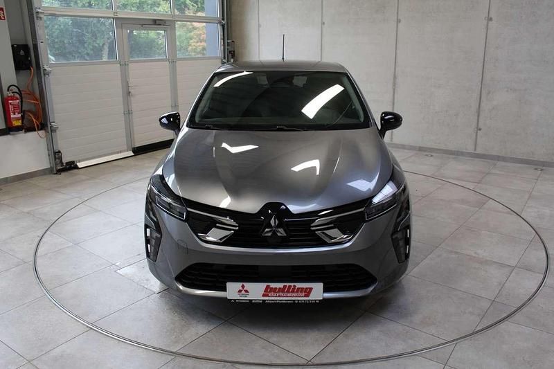 Neu Mitsubishi Colt Plus 91 PS (66 kW) 2025 Achatgrau Kleinwagen