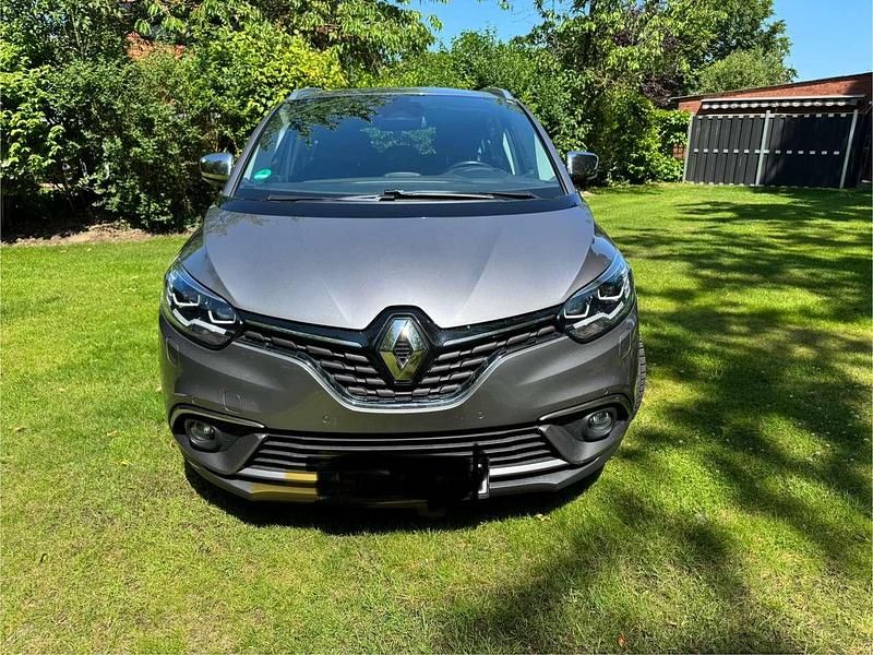 Silber Gebraucht 2018 Renault Grand Scénic IV Bose Edition Van / Kleinbus | 8.299 € (Guter Preis) - Bild 1/4