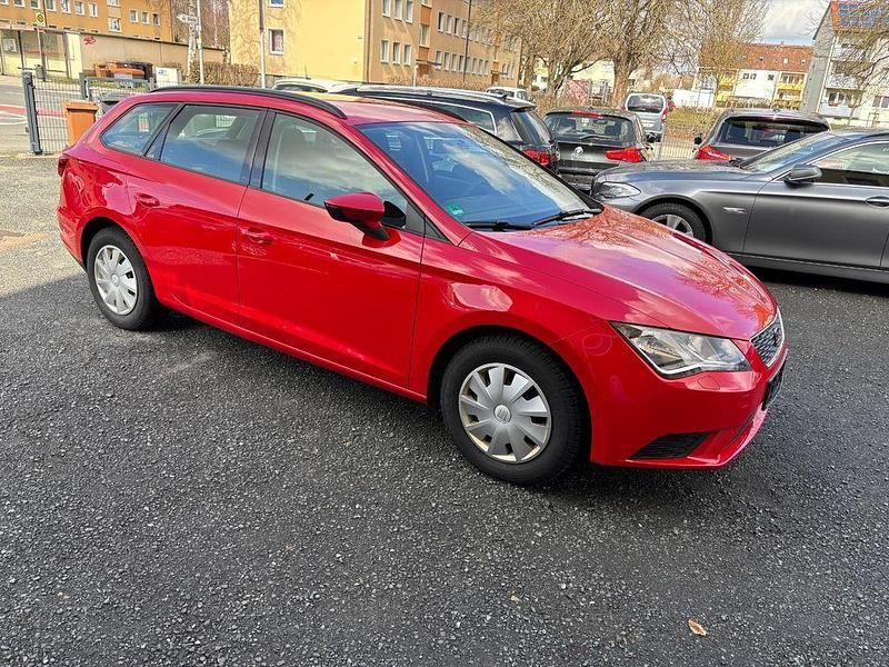 Gebraucht Seat Leon ST Reference 110 PS (80 kW) 2017 Rot Kombi