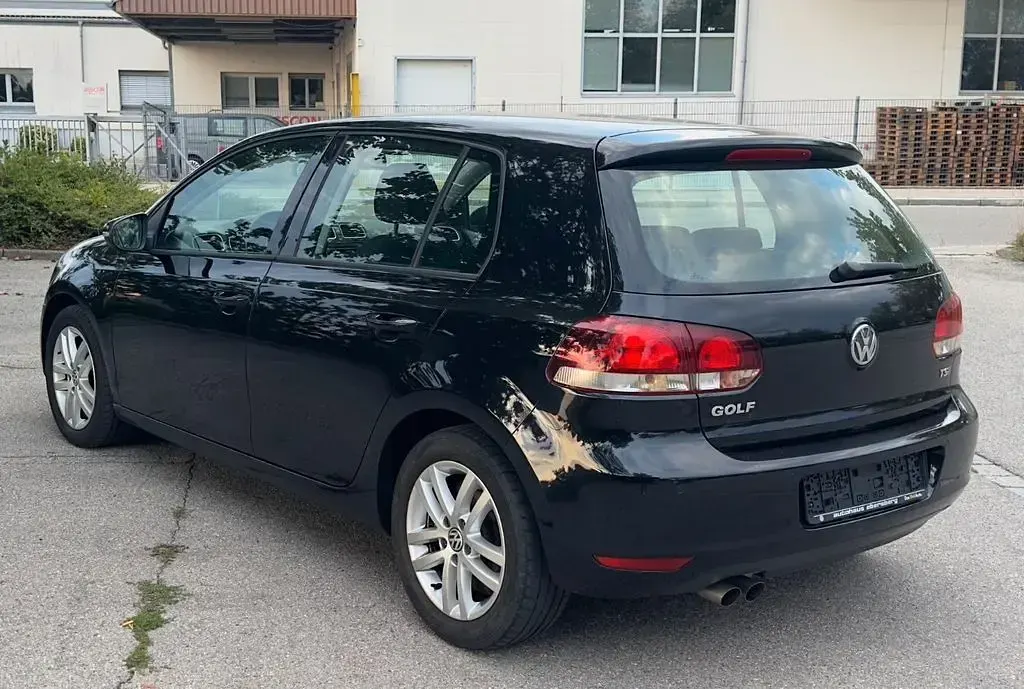 Gebraucht VW Golf VI 122 PS (89 kW) 2011 Schwarz Limousine