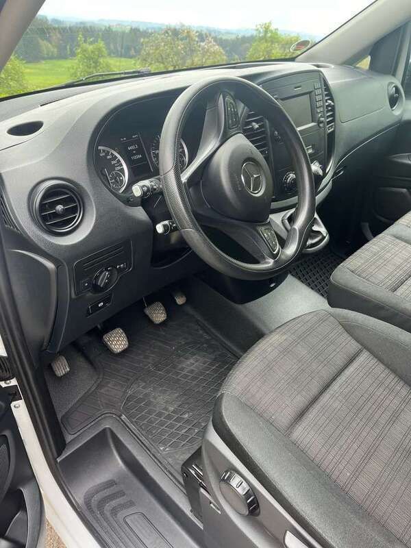 Gebraucht 2019 Mercedes Vito Van / Kleinbus | 27.800 € - Bild 1/4