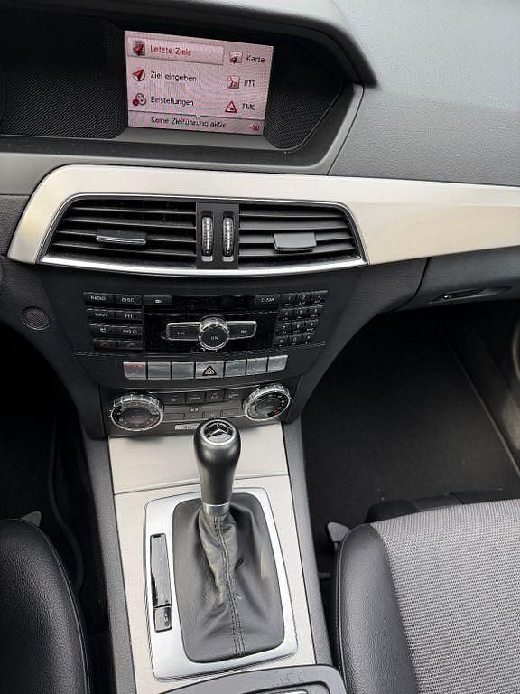 Gebraucht Mercedes C250 204 PS (150 kW) 2012 Grau Kombi