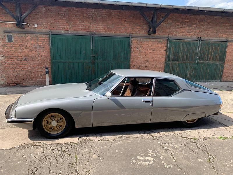 Grau Gebraucht 1973 Citroën SM Coupé | 59.900 € - Bild 1/4