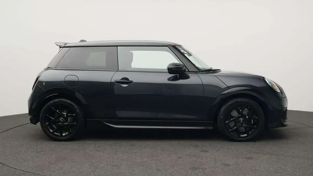 Gebraucht Mini John Cooper Works 156 PS (114 kW) 2025 Grau Kleinwagen