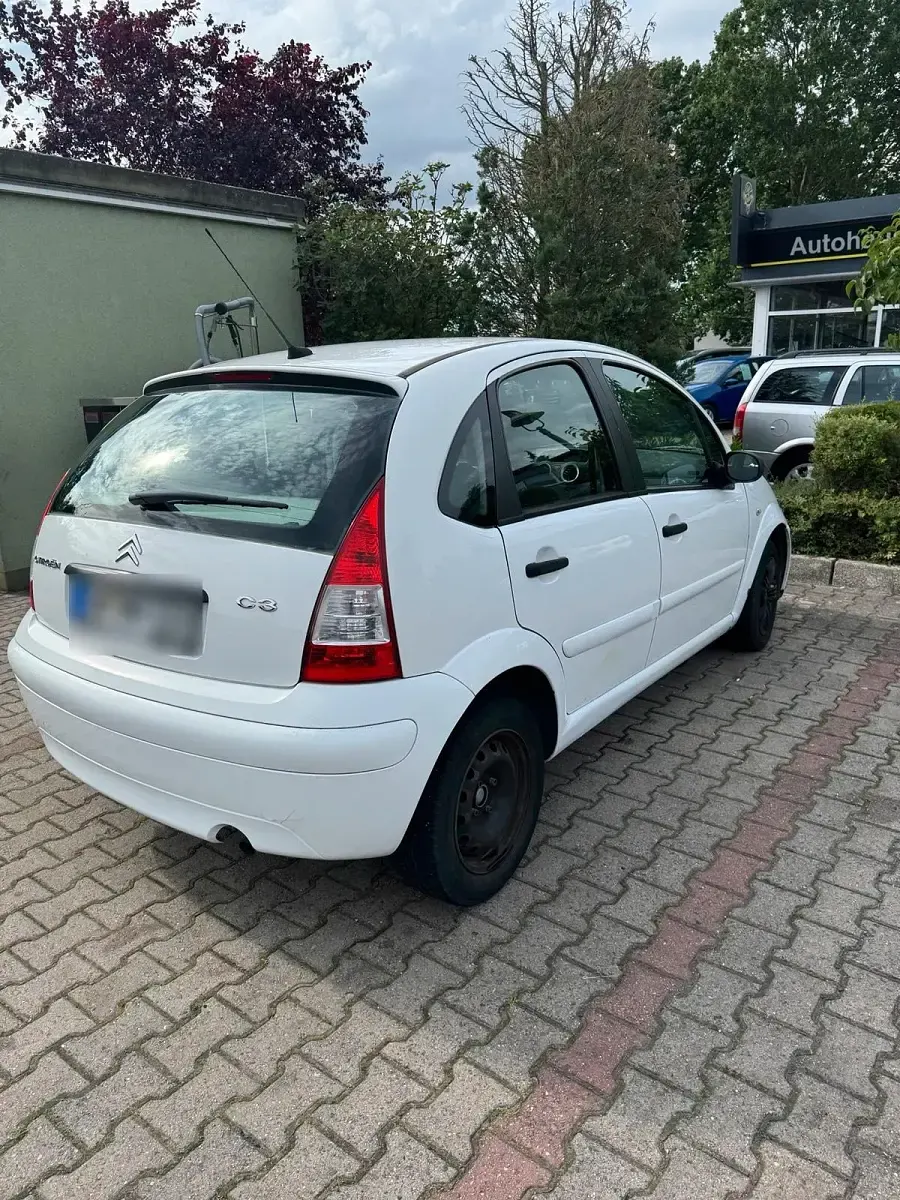 Gebraucht Citroën C3 74 PS (54 kW) 2009 Weiß Kleinwagen