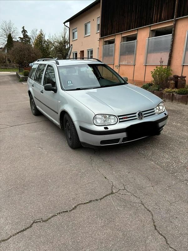 Gebraucht VW Golf IV 116 PS (85 kW) 2000 Silber Kombi