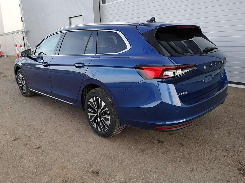 Cobaldblau Neu 2025 Skoda Superb Selection Kombi | 44.290 € (Superpreis) - Bild 1/1